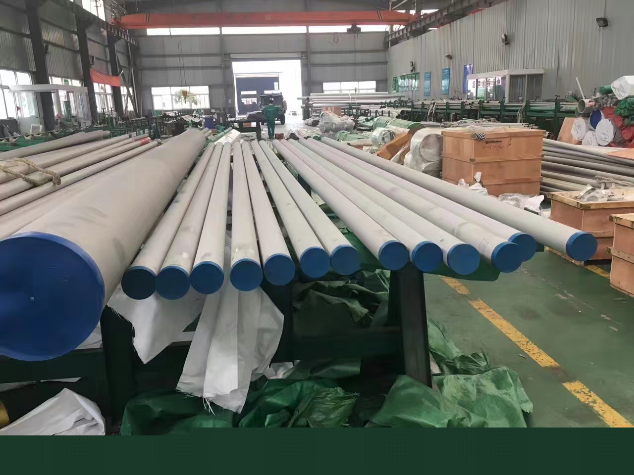 不銹鋼無(wú)縫管為什么可以承受很大的壓力？